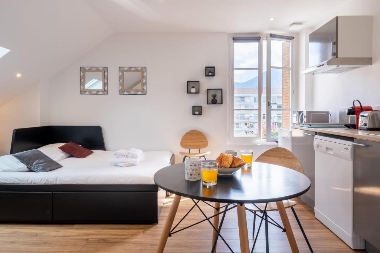 Guestready - Ancolie - Chaumontel Studio Apartment อานซี ภายนอก รูปภาพ